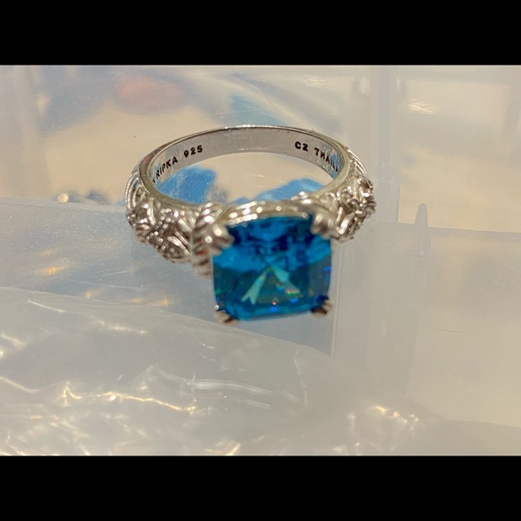 Judith Ripka ring size 8 - Picture 4 of 11